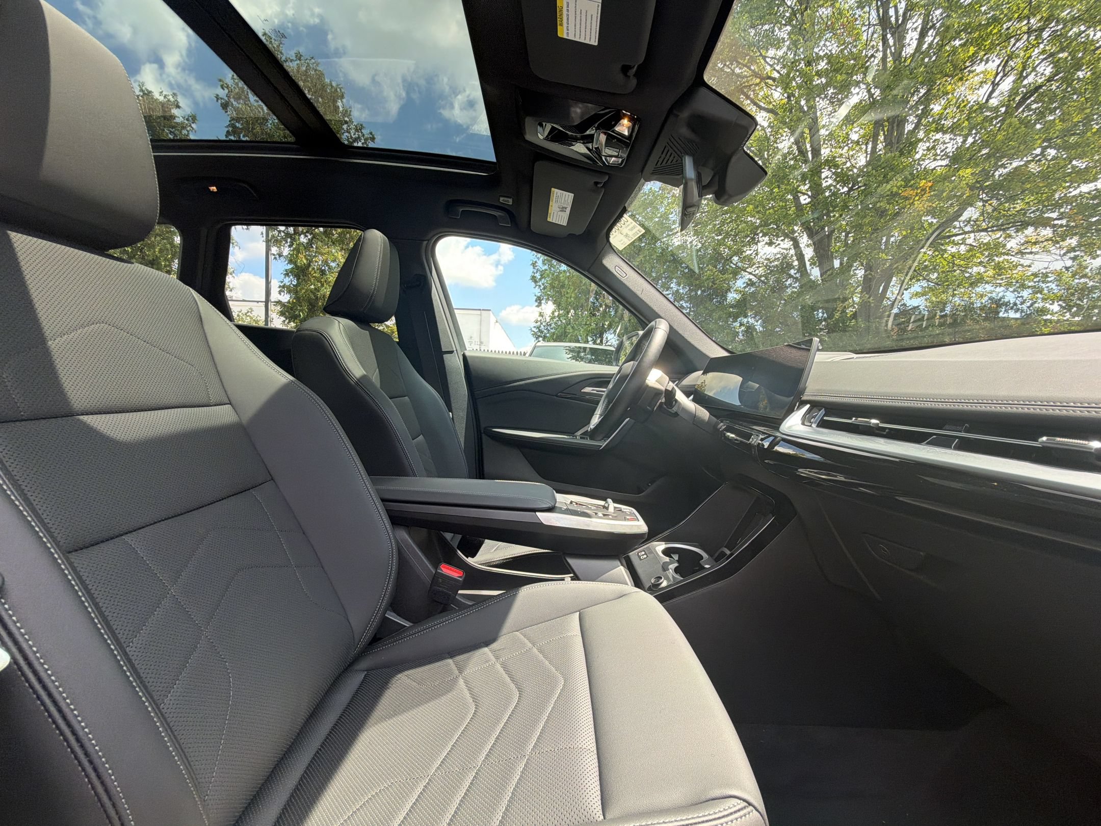 Certified 2025 BMW X2 xDrive28i AWD/4WD image 22