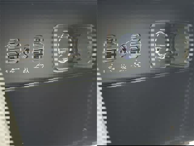 New 2025 Jeep Grand Cherokee Limited image 32