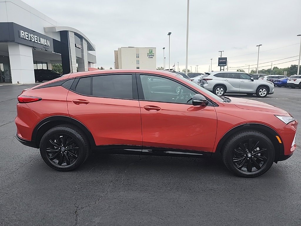 Certified 2024 Buick Envista Sport Touring w/ Convenience I Package image 2