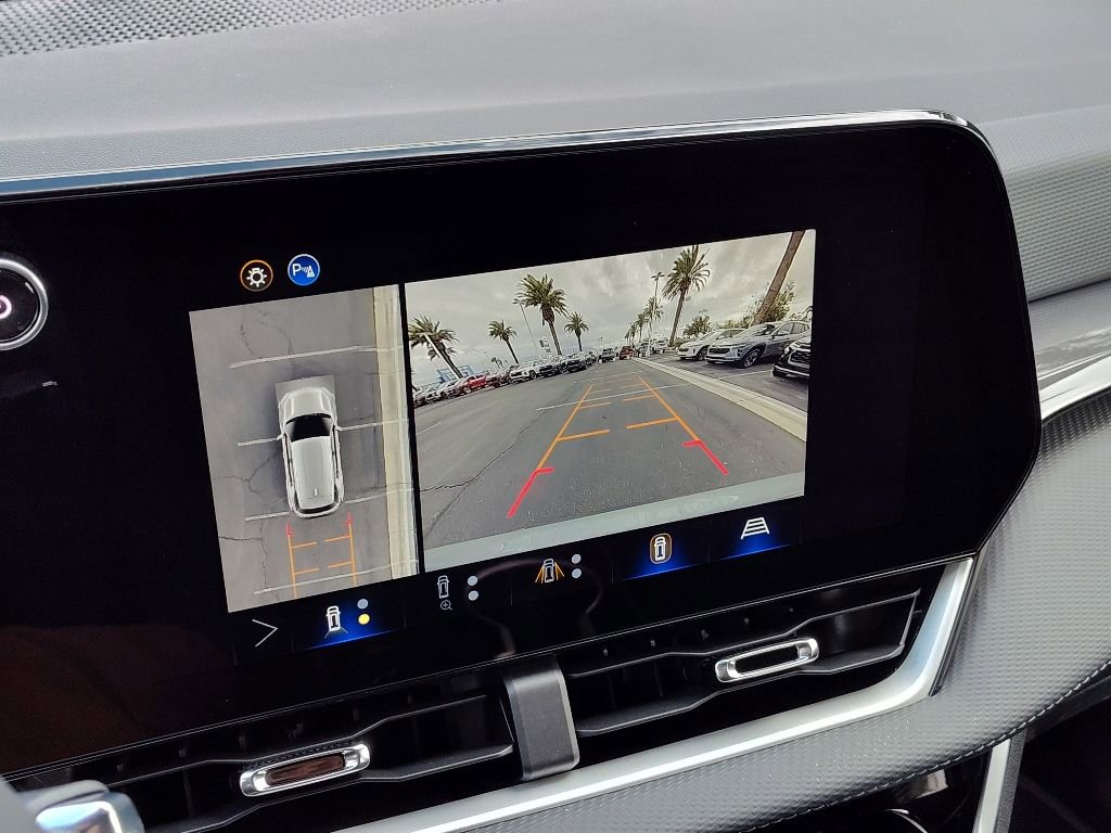 New 2026 Chevrolet Equinox LT w/ Safety and Technology Package image 13