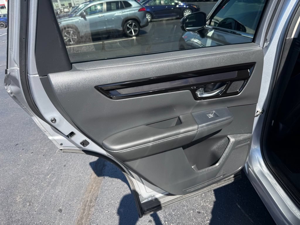 Used 2025 Honda CR-V EX-L image 15