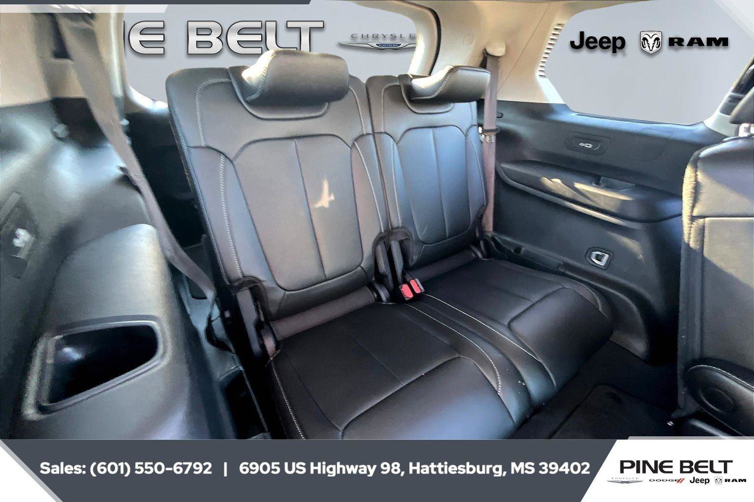 Used 2023 Jeep Grand Cherokee L Limited image 20