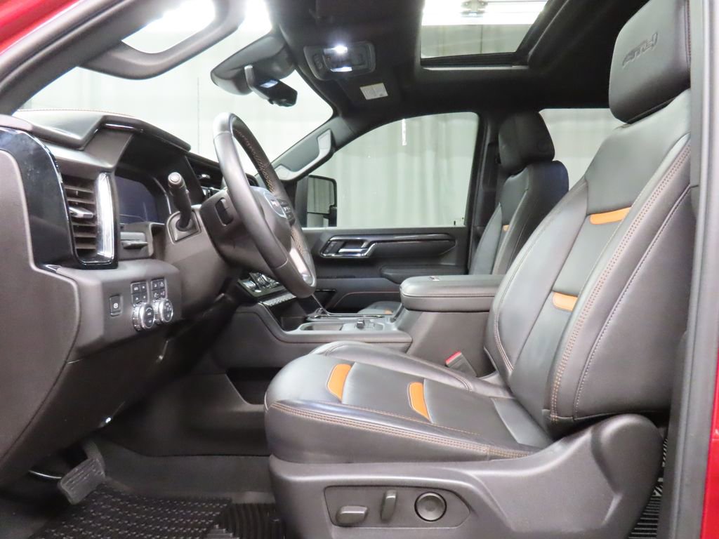 Used 2025 GMC Sierra 3500 AT4 w/ AT4 Premium Plus Package image 12