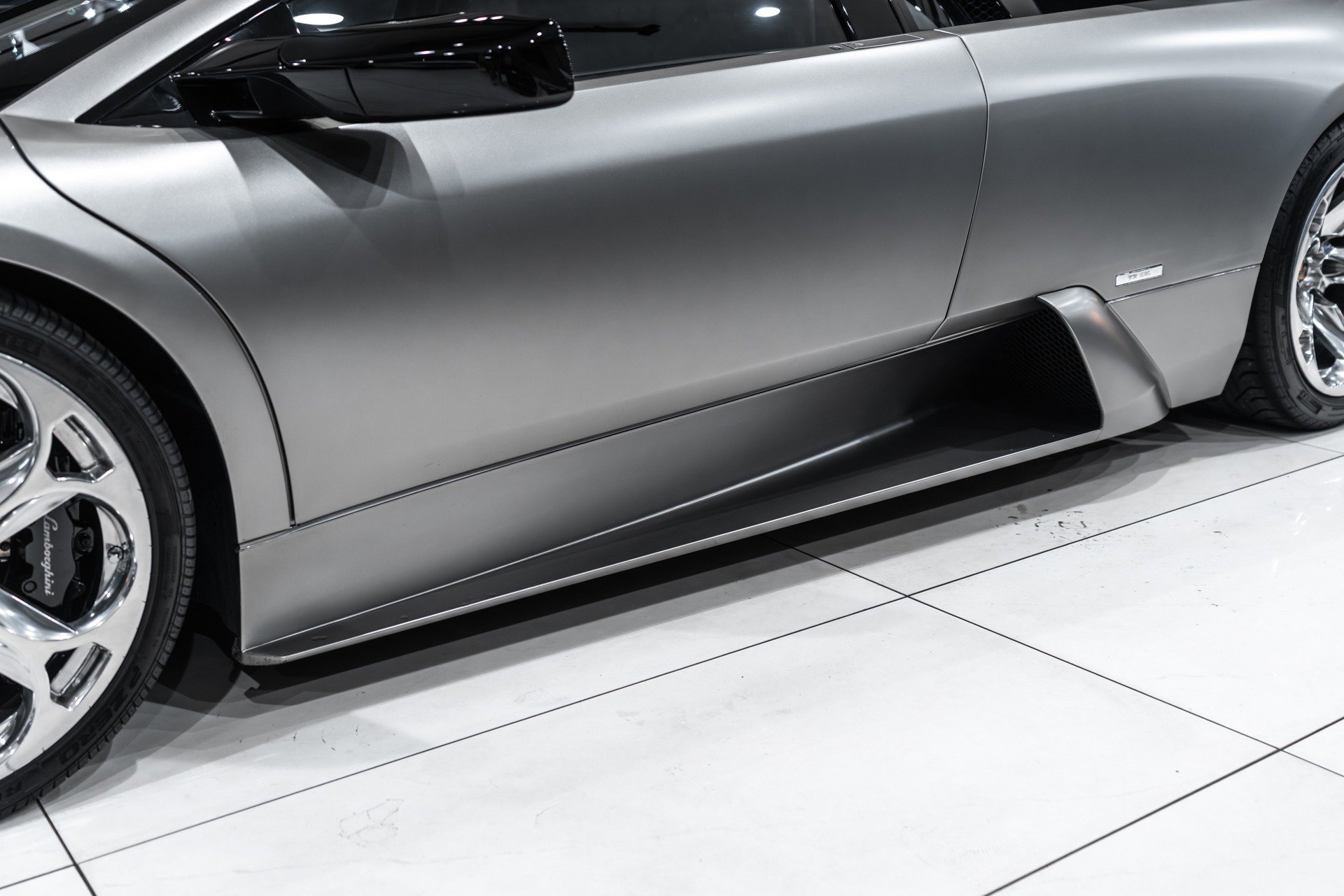 Used 2005 Lamborghini Murcielago Coupe image 34