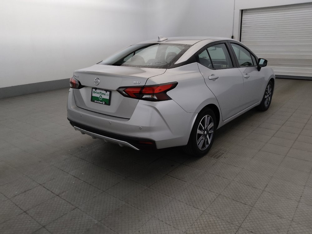 Used 2020 Nissan Versa SV FWD image 9