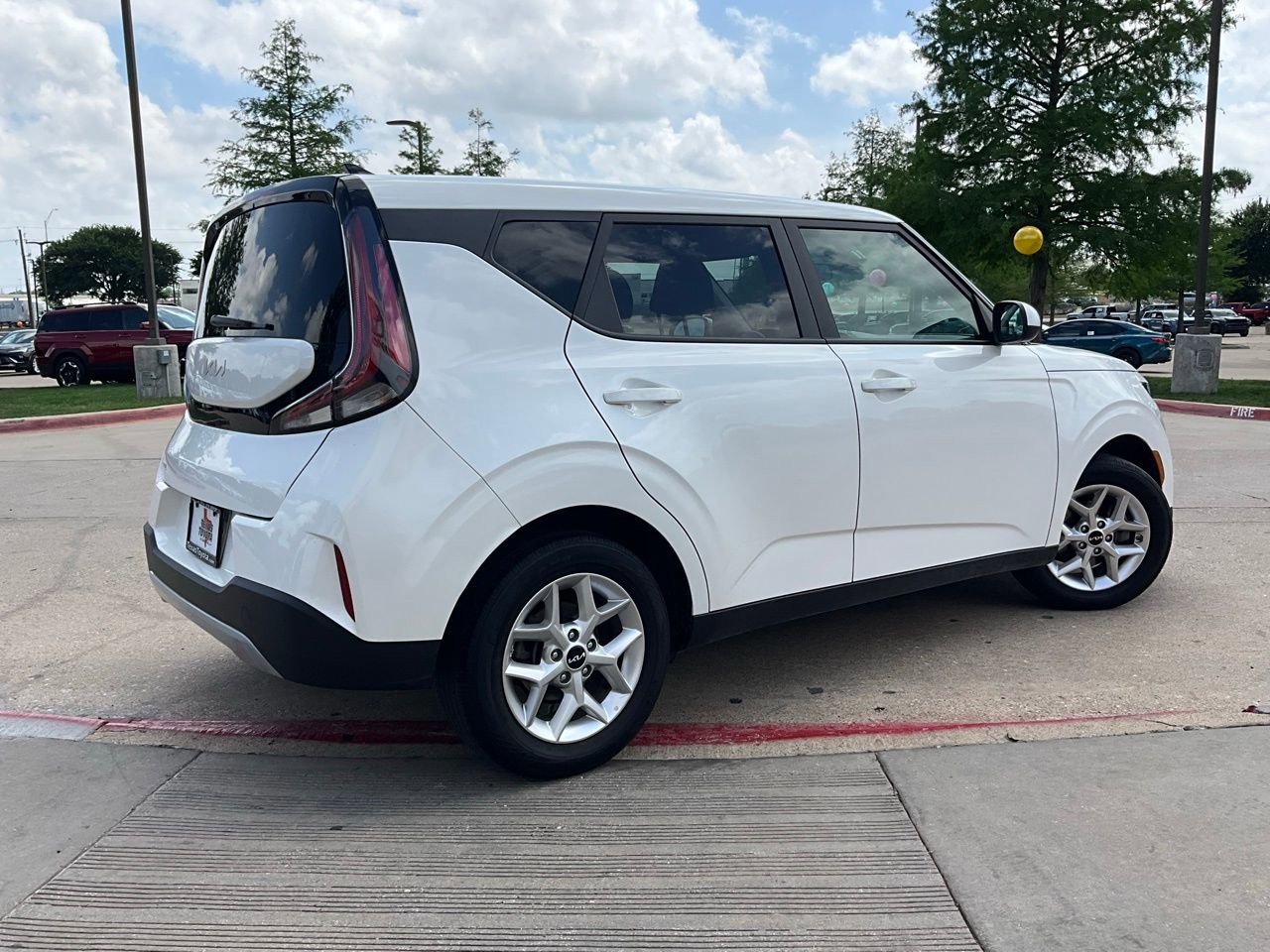 Used 2025 Kia Soul LX w/ LX Technology Package image 6