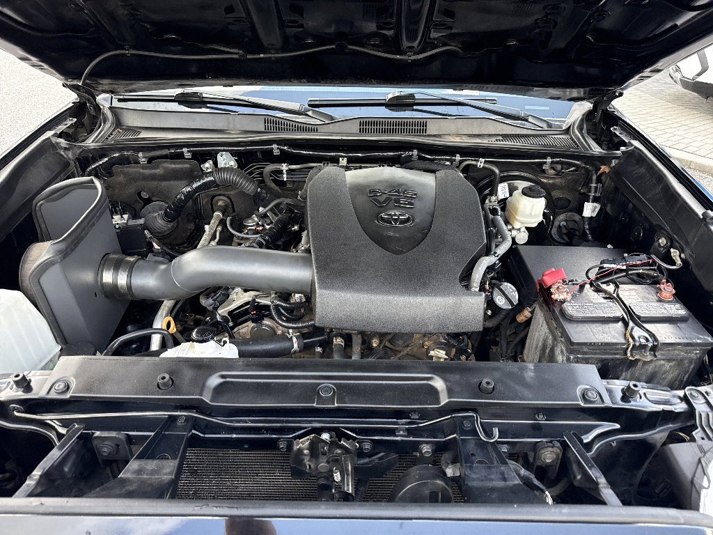 Used 2023 Toyota Tacoma SR5 w/ Technology Package AWD/4WD image 72