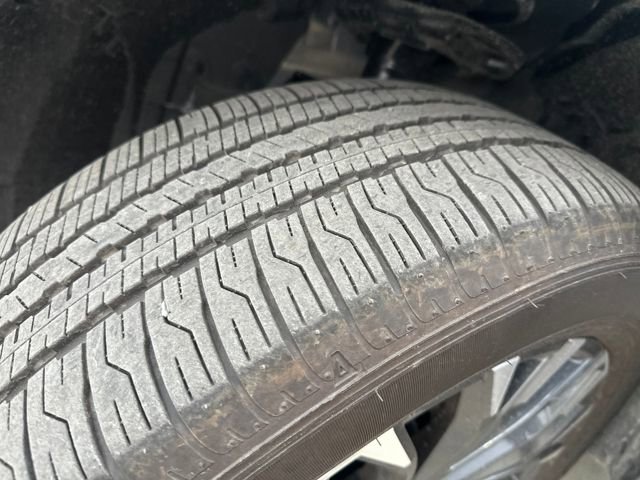 Used 2025 Nissan Rogue SL w/ Tech Package image 27