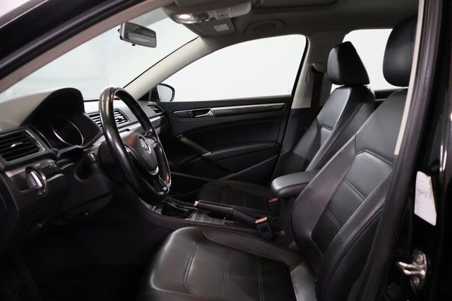 Used 2016 Volkswagen Passat 1.8T SE image 12