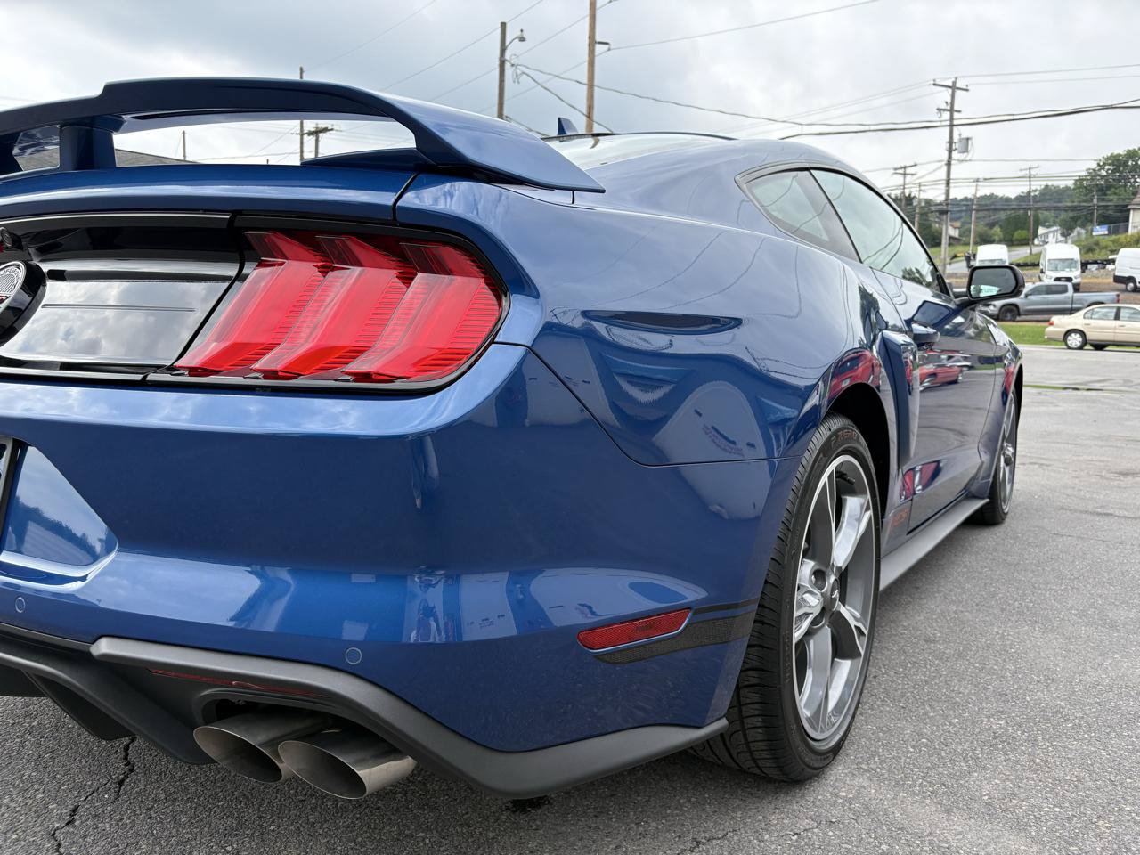 Used 2023 Ford Mustang GT Premium w/ Equipment Group 401A RWD image 12