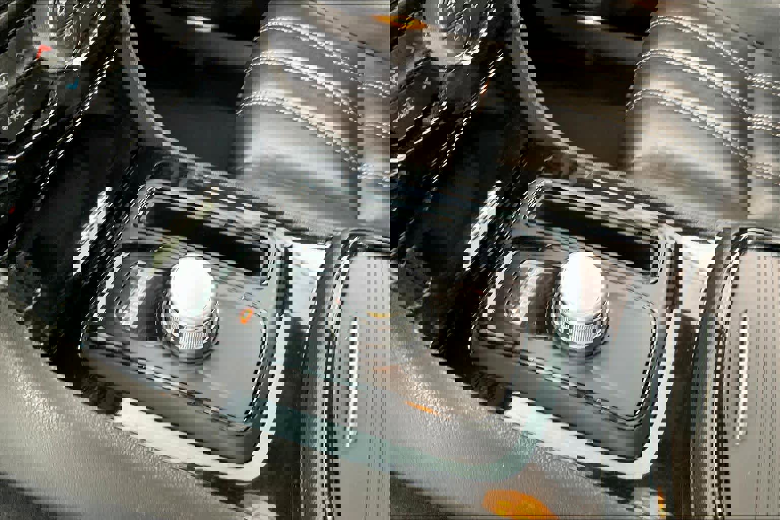 Used 2023 Chrysler 300 S image 16