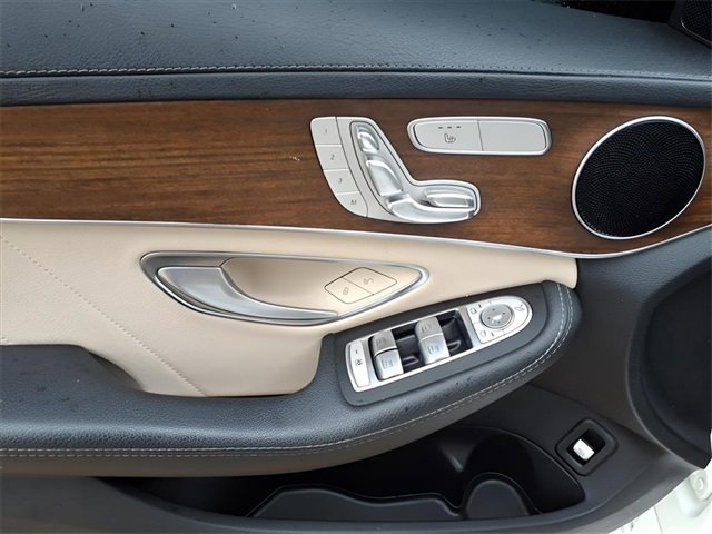 Used 2020 Mercedes-Benz C 300 Sedan image 17