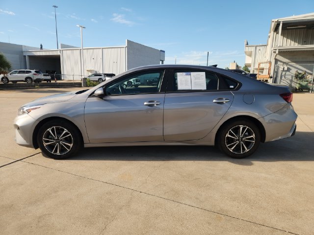 Used 2024 Kia Forte LXS FWD image 4