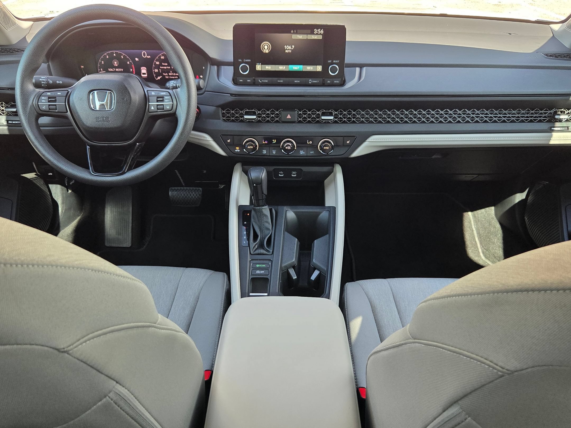 Used 2025 Honda Accord SE image 16