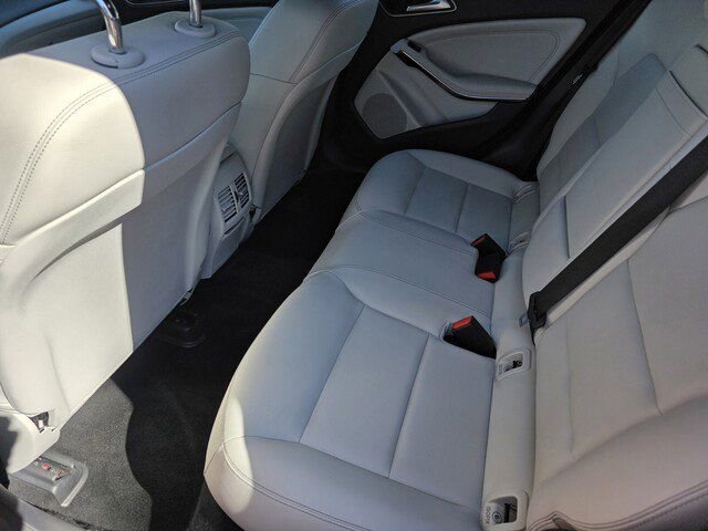 Used 2020 Mercedes-Benz GLA 250 image 16