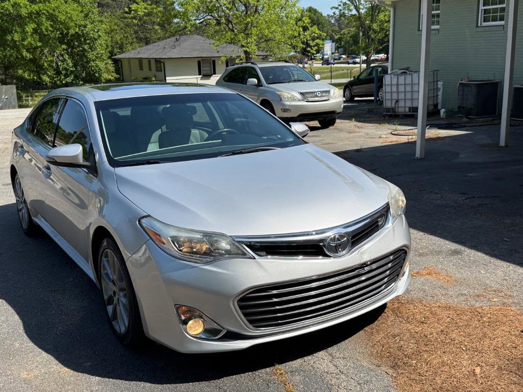 Used 2013 Toyota Avalon XLE Touring FWD image 1