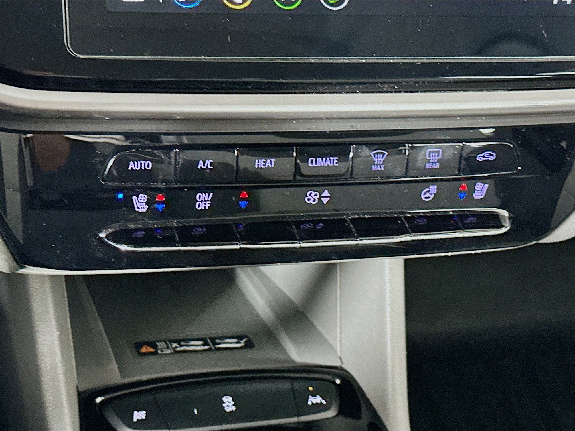 Used 2023 Chevrolet Bolt EUV Premier w/ Sun & Sound Package FWD image 24