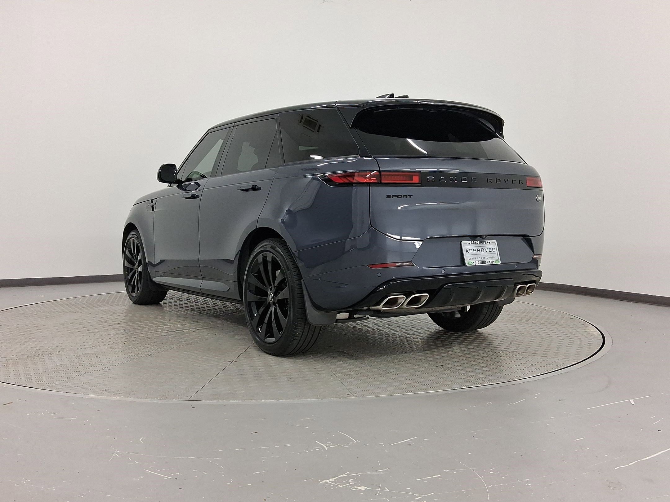 Used 2023 Land Rover Range Rover Sport First Edition image 3