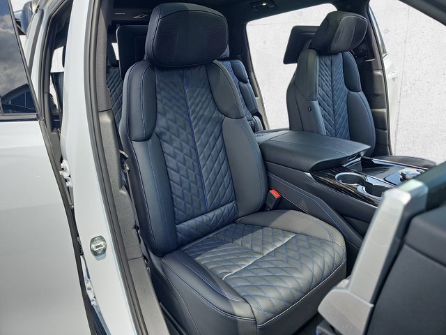 New 2026 Cadillac Escalade IQL Sport 1 w/ LPO, ONYX Package image 10