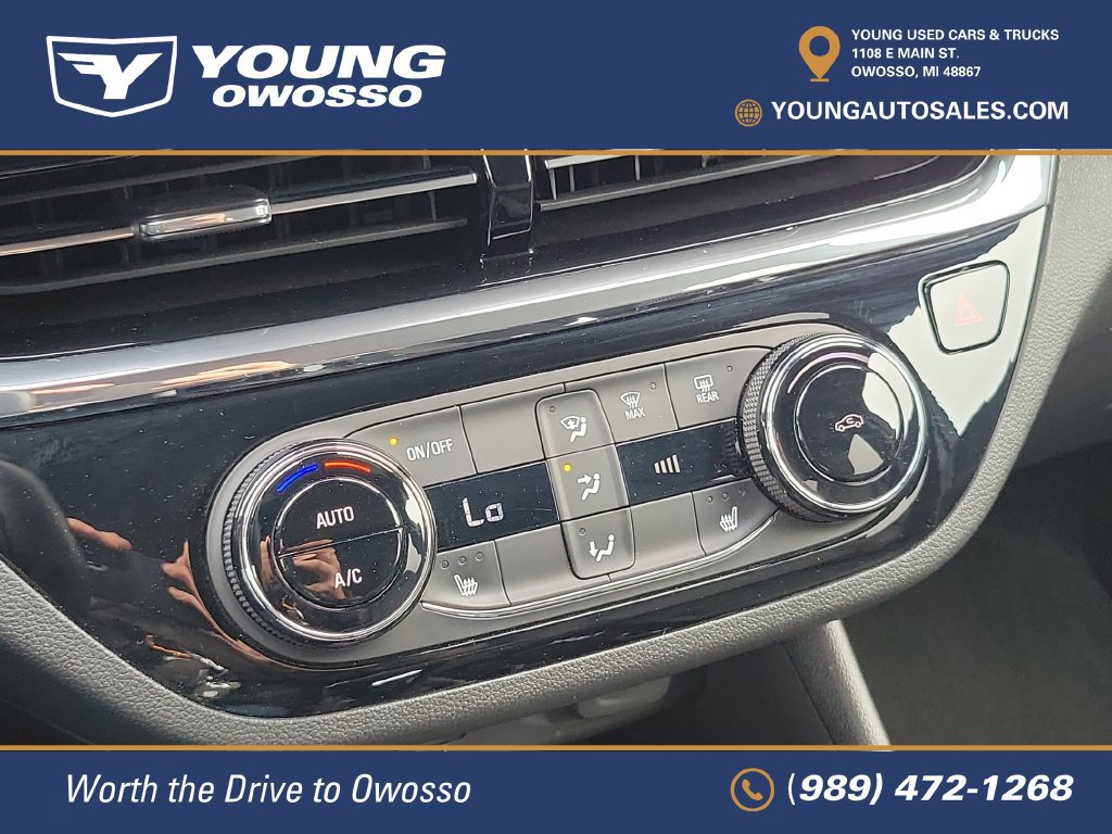 Used 2025 Buick Envista Sport Touring w/ Convenience I Package FWD image 21