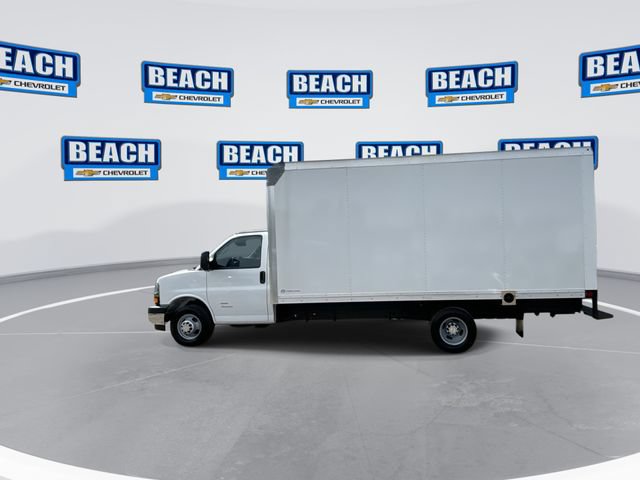 New 2026 Chevrolet Express 4500 w/ Power Convenience Package RWD image 5