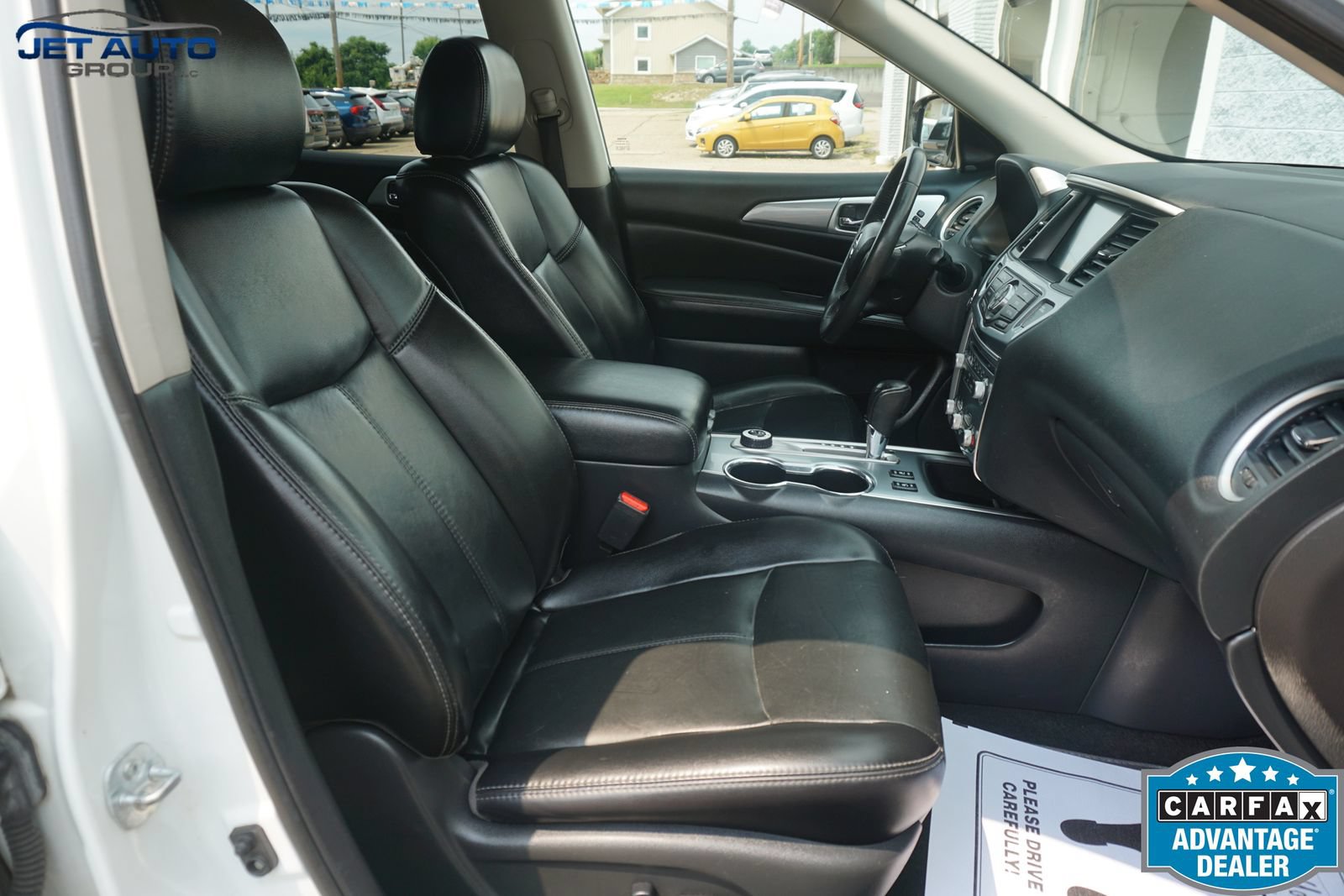Used 2017 Nissan Pathfinder SL w/ Trailer Tow Package AWD/4WD image 29
