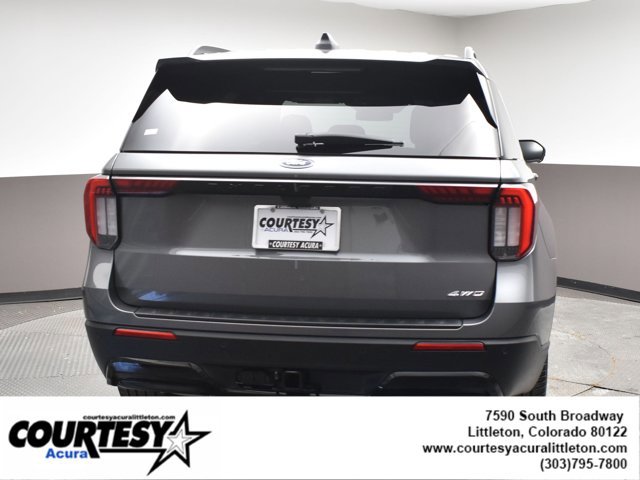 Used 2025 Ford Explorer ST-Line w/ Premium Package image 5
