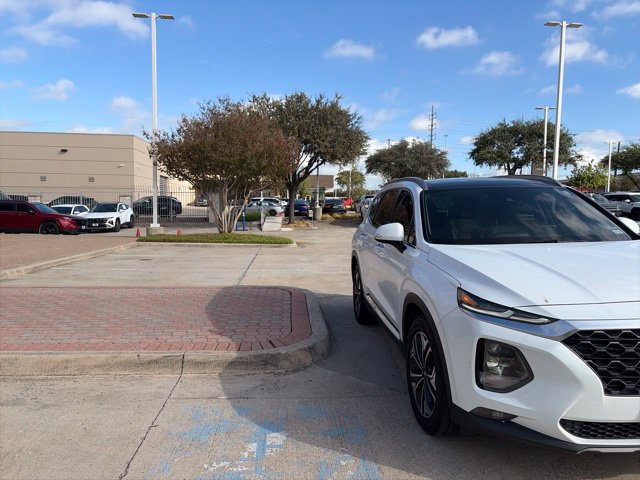 Used 2019 Hyundai Santa Fe Limited FWD image 3