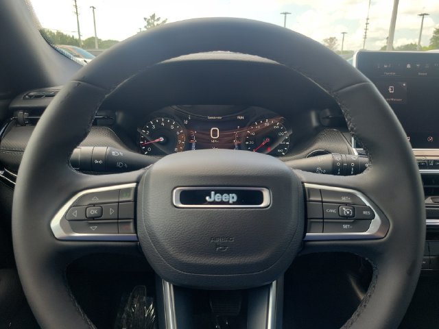 New 2026 Jeep Compass Latitude AWD/4WD image 16