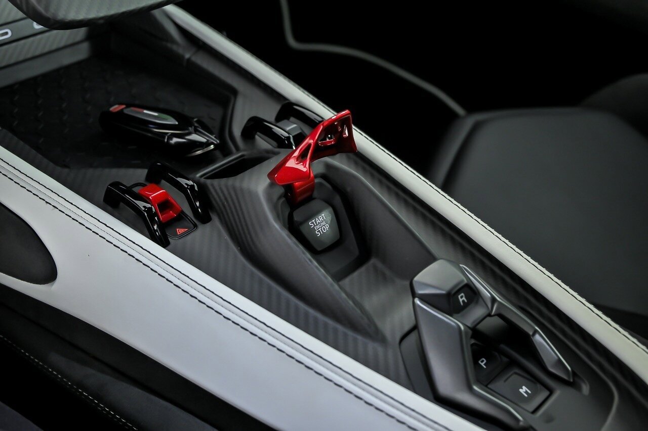 Used 2024 Lamborghini Revuelto image 44