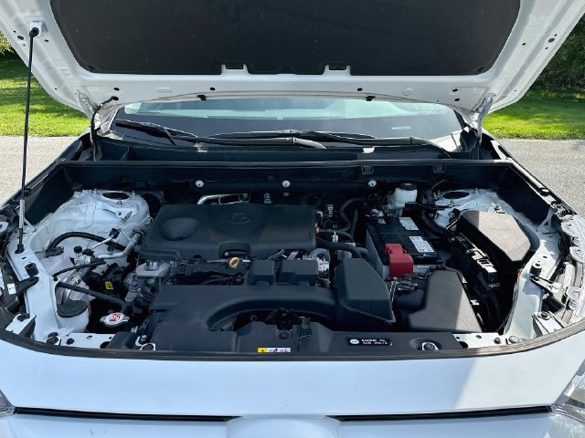 Certified 2023 Toyota RAV4 LE AWD/4WD image 28