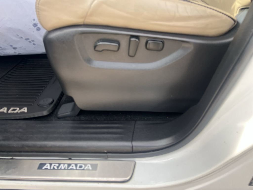 Used 2021 Nissan Armada SL image 13