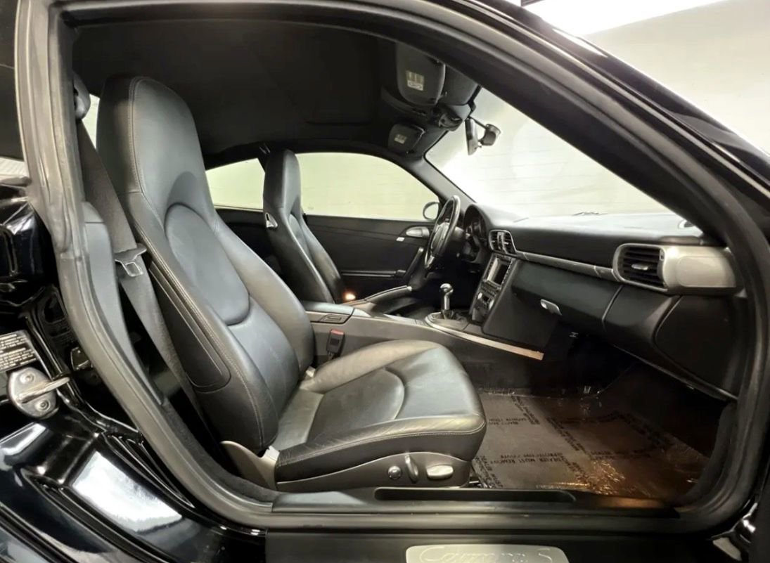 Used 2006 Porsche 911 Carrera S RWD image 4