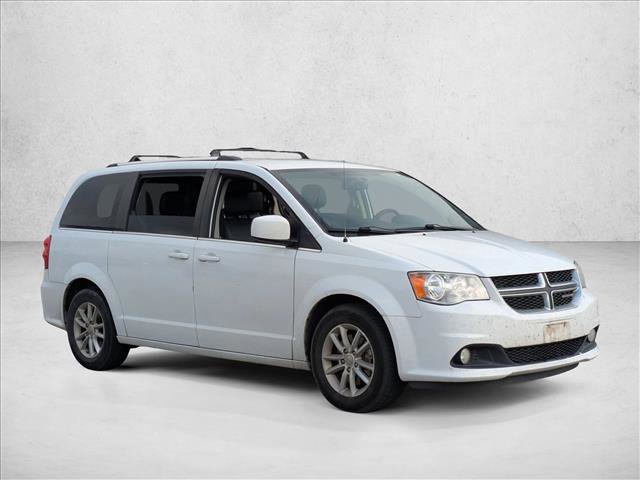 Used 2018 Dodge Grand Caravan SXT image 2