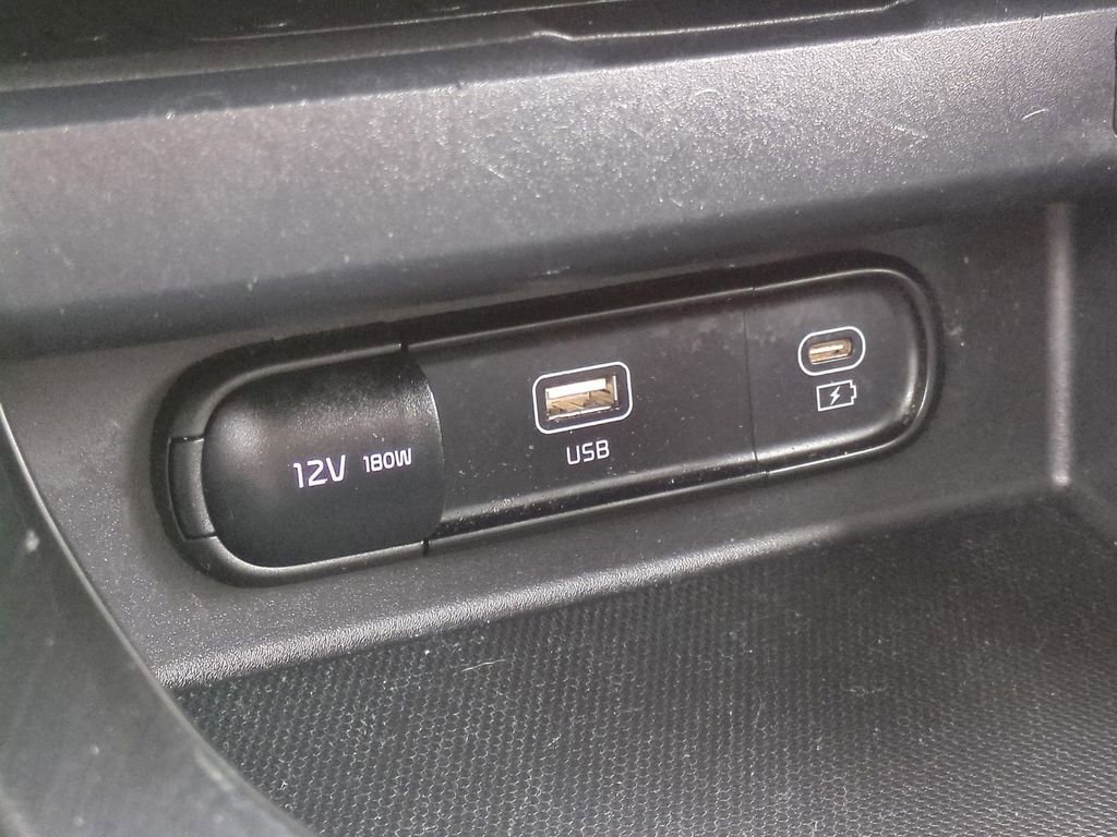 Used 2024 Kia Seltos EX image 25