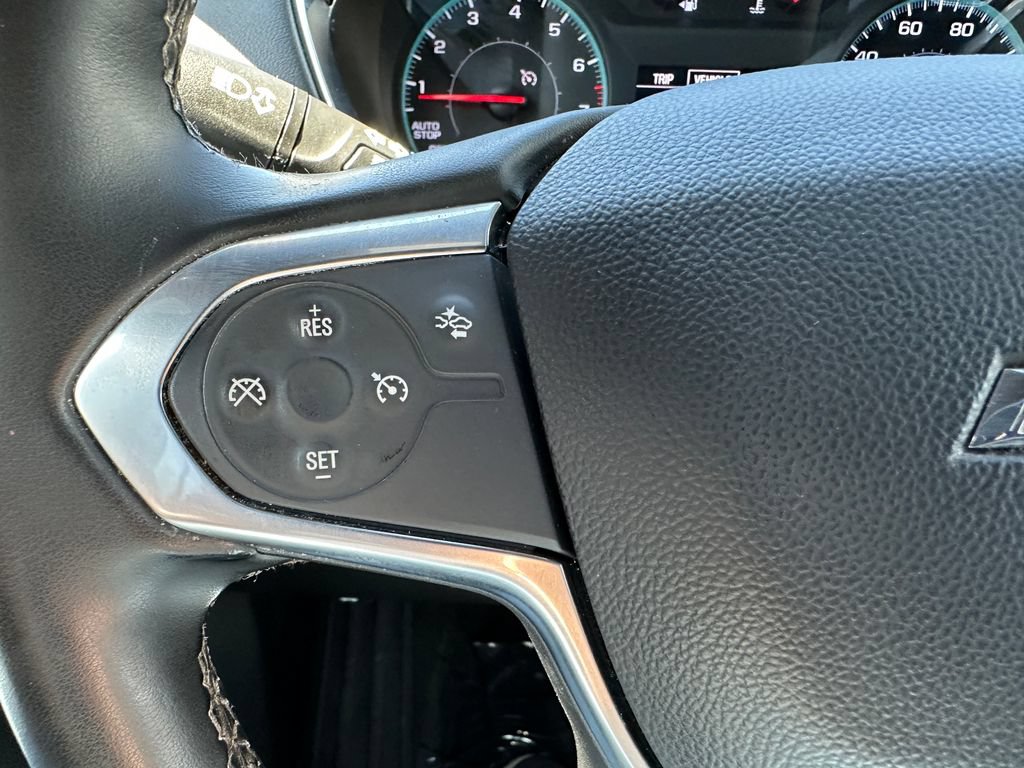 Used 2023 Chevrolet Traverse LT w/ LPO, Cargo Package AWD/4WD image 26