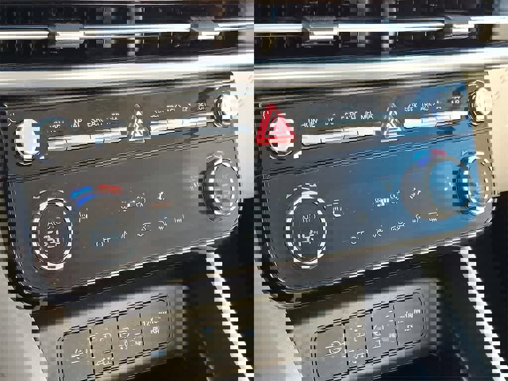 Used 2025 Hyundai Tucson SEL image 15