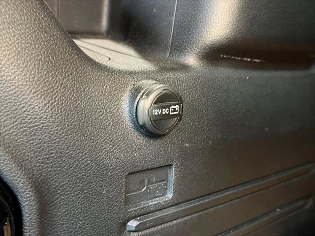 Certified 2024 Jeep Wrangler Sahara w/ Technology Group image 10