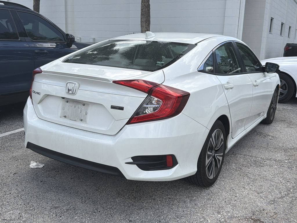 Used 2016 Honda Civic EX-T image 9