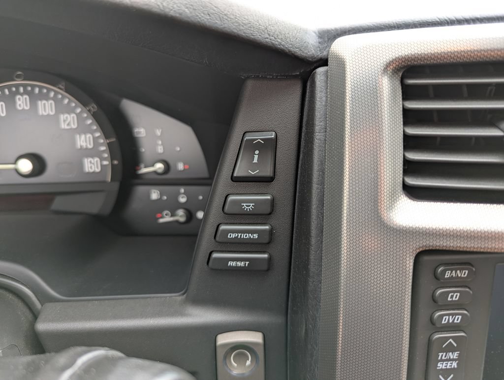 Used 2004 Cadillac XLR RWD image 22