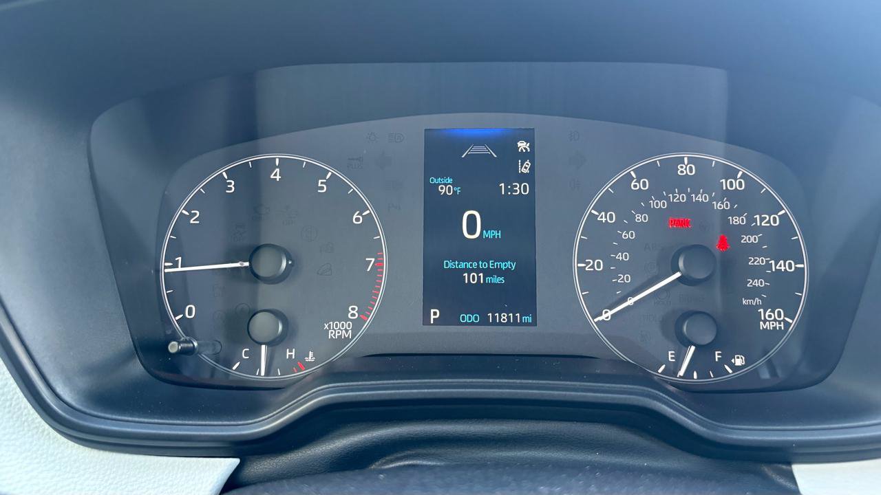 Used 2025 Toyota Corolla SE FWD image 18