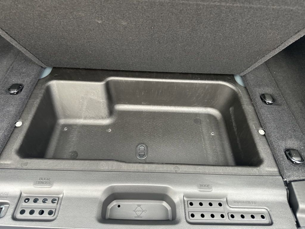 Used 2025 Jeep Wrangler Sport S image 52