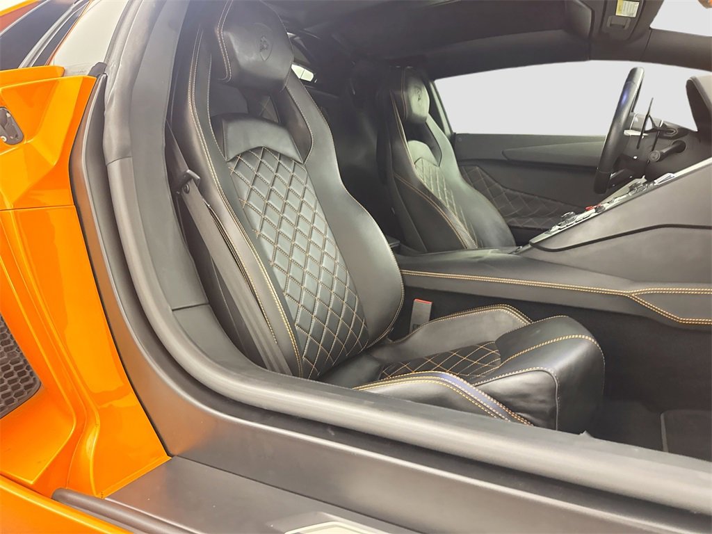 Used 2016 Lamborghini Aventador LP 700-4 image 30