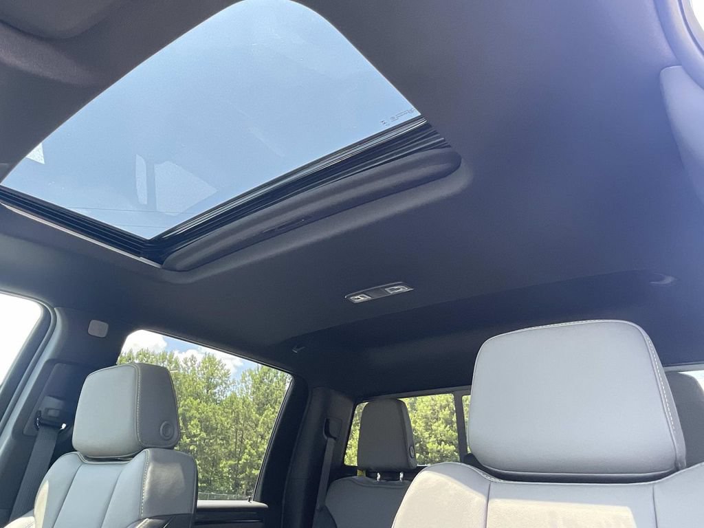 New 2026 Chevrolet Silverado 2500 ZR2 AWD/4WD image 19
