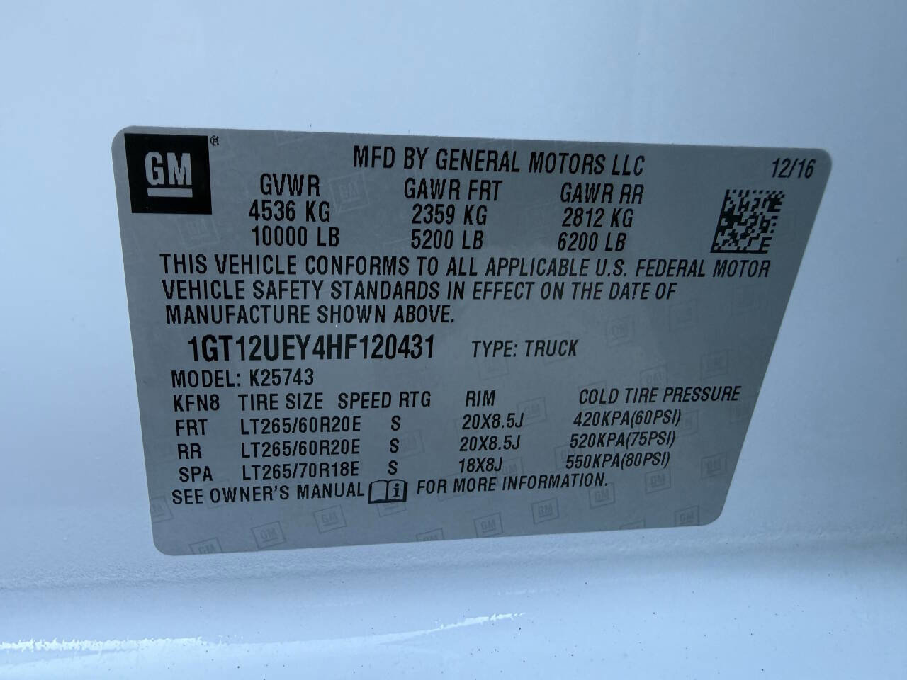 Used 2017 GMC Sierra 2500 Denali w/ Duramax Plus Package AWD/4WD image 22