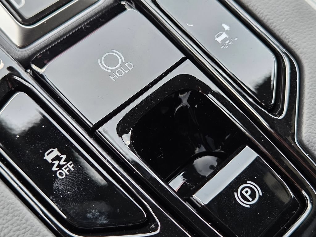 New 2026 Lexus TX 500h AWD w/ Technology Package image 18