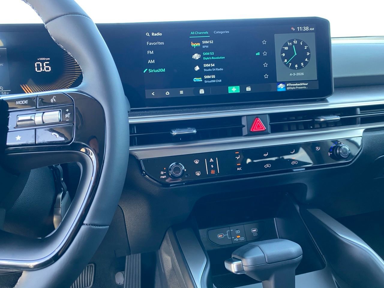 New 2026 Kia Sorento LX FWD image 19