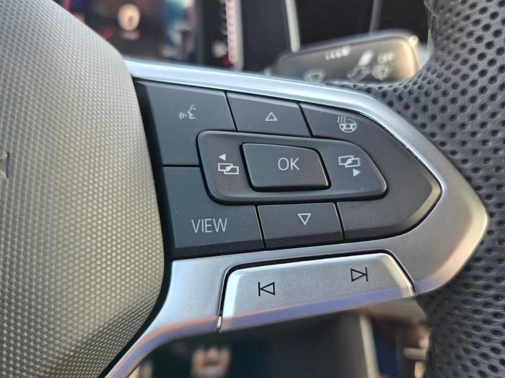 New 2026 Volkswagen Jetta GLI Autobahn FWD image 11