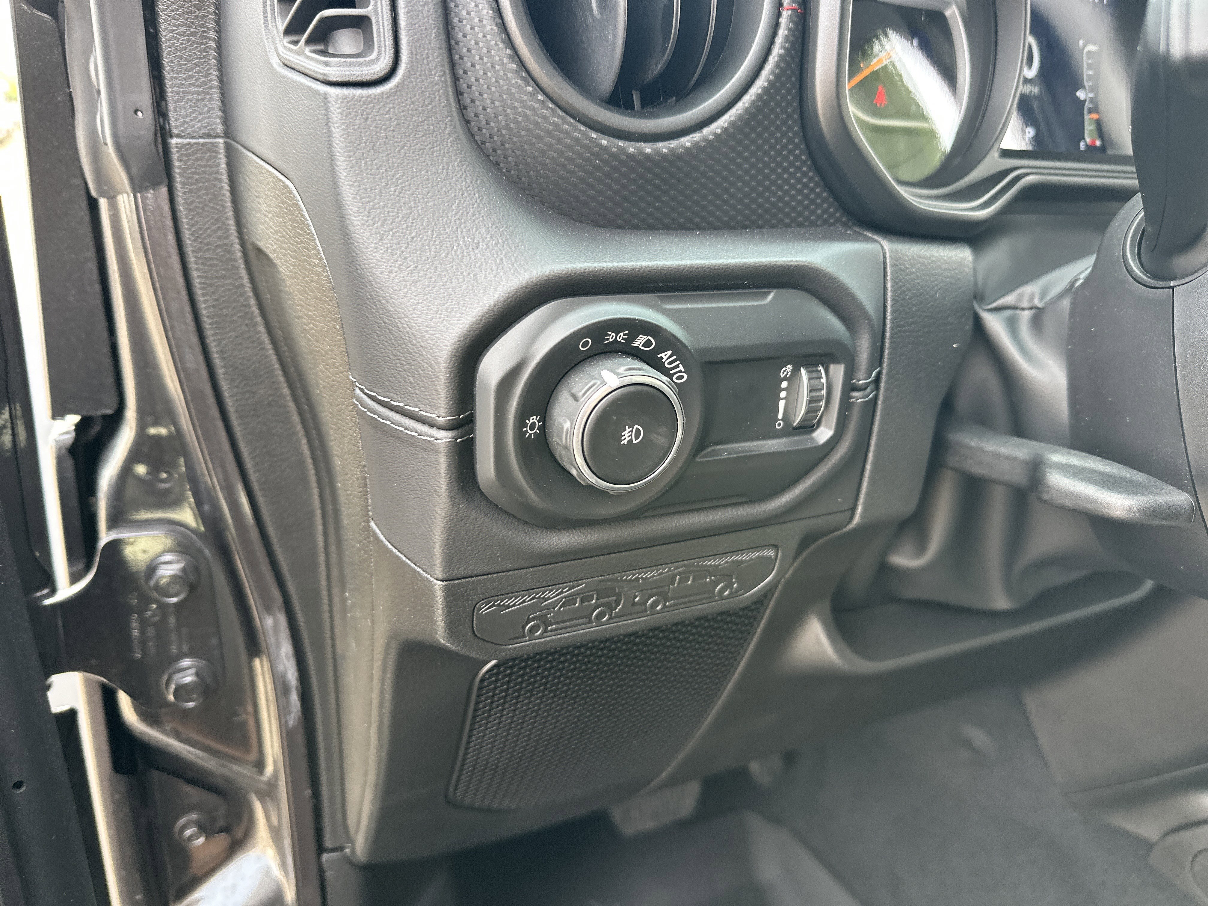 New 2025 Jeep Wrangler Unlimited Rubicon image 15