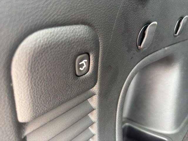 Used 2022 Jeep Grand Cherokee Laredo X image 16